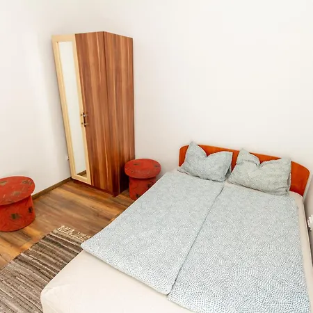 Gasthuis Kincso Vendeghaz By Newave Siófok