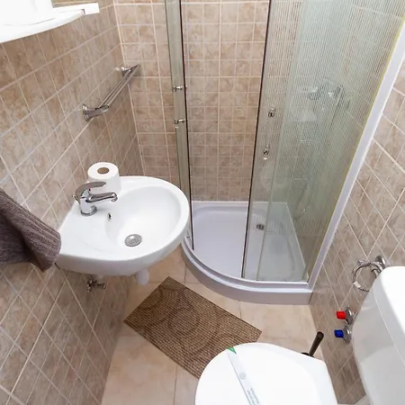 Gasthuis Kincso Vendeghaz By Newave Siófok