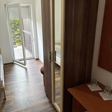 Kincso Vendeghaz 3* Siófok