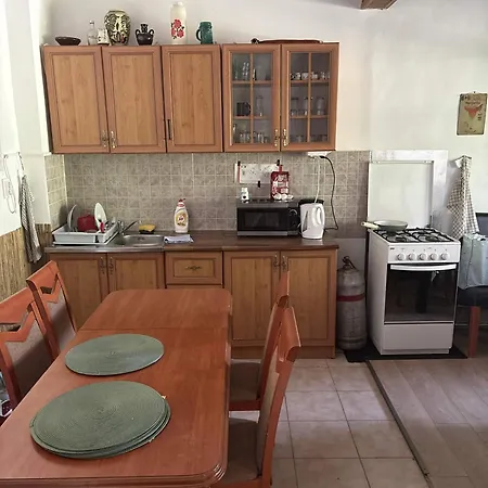 Kincső 3*